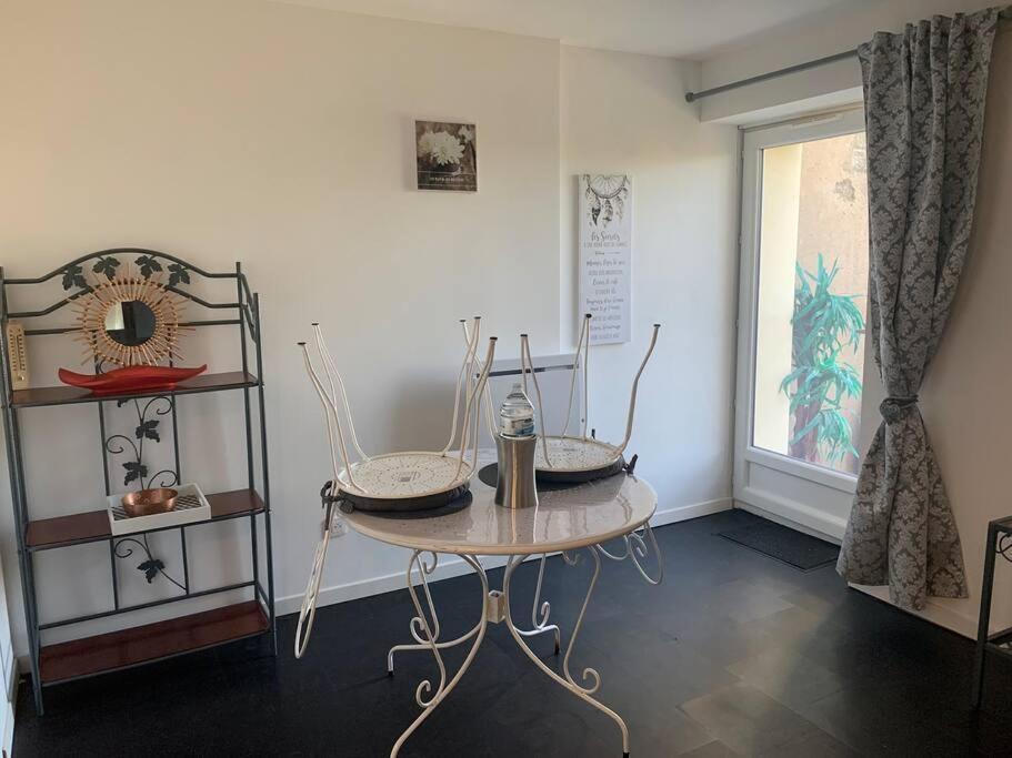 Studio Cosy Avec Terrasse. Apartamento Boyer Exterior foto